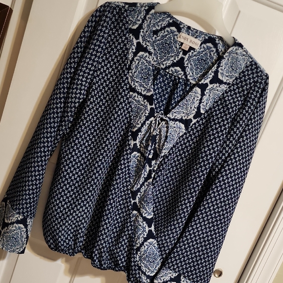 Knox Rose L Blue and White Tie Front Long Sleeve Blouse - Picture 1 of 10